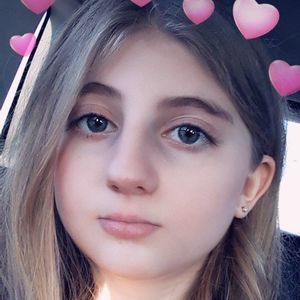 Meet your Posher, Chantelle